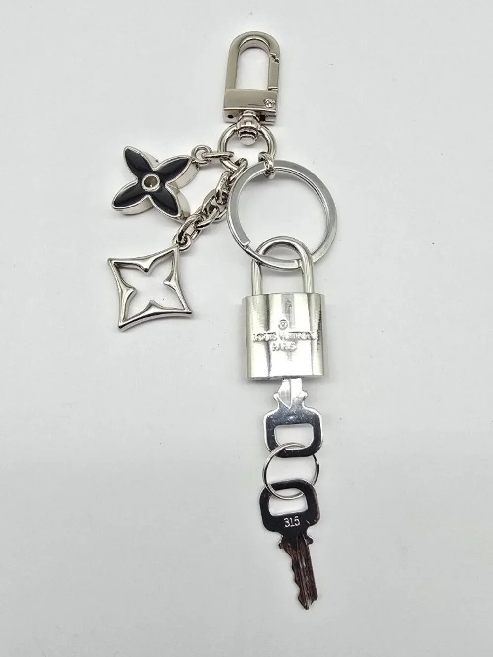 Authentic Louis Vuitton Silver Padlock 🔒 Key Set w/ Unbranded Clover Bag Charm